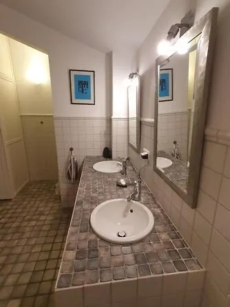 Fusslaeufig Zum Siebengebirge Und Direkt Am Rhein - Renovierte Apartment